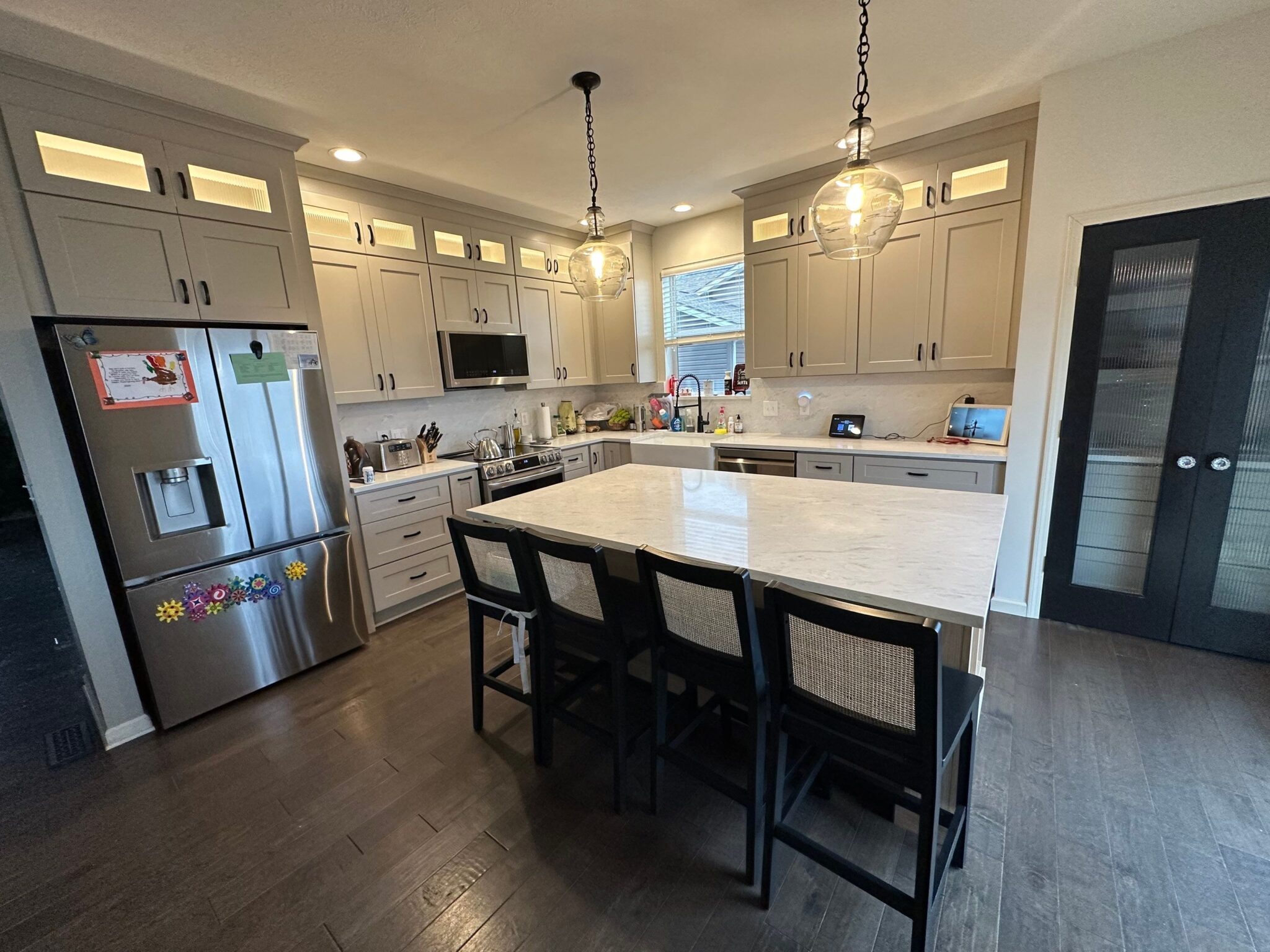 Transitional Kitchen Remodel by Bennett Design + Build project photo